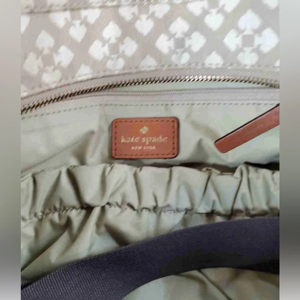 Kate Spade Classic Spade Stevie Baby Bag, Cream and Pink GUC